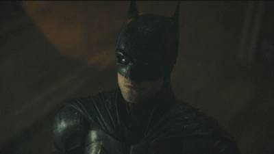 ‘The Batman’: Catwoman Vibes Bruce and the Batmobile Trashes the Penguin in New Trailer - thewrap.com