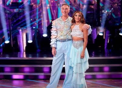Strictly viewers reckon Greg Wise ‘was done dirty’ following elimination - evoke.ie