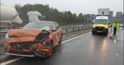 M90 crash causes travel chaos as dramatic photos show wreckage aftermath - www.dailyrecord.co.uk