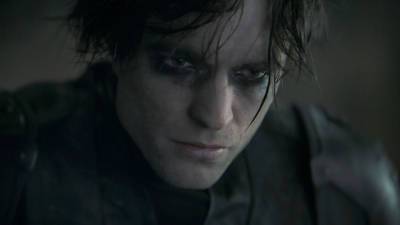 Robert Pattinson drained of liquid in Val Kilmer’s sweaty Batsuit - www.nme.com
