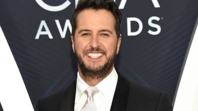 Country star Luke Bryan to host CMA Awards - abcnews.go.com - USA - Tennessee