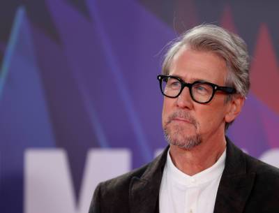 ‘Succession’ Star Alan Ruck Nearly Died After Contracting Blood Infection: ‘I Was A Mess’ - etcanada.com