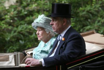 Queen Elizabeth Has Reportedly Spent ‘Millions’ Funding Prince Andrew’s Legal Battle - etcanada.com - Britain - USA