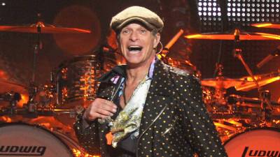 David Lee Roth announces retirement: 'I am throwing in the shoes' - www.foxnews.com - Las Vegas