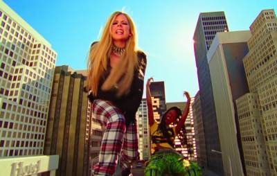 Willow and Avril Lavigne tower above the city in new ‘Grow’ video - www.nme.com