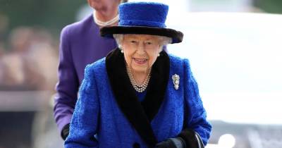 Queen Elizabeth II ‘Reluctantly’ Accepts Medical Advice to Rest, Cancels Northern Ireland Trip - www.usmagazine.com - Ireland