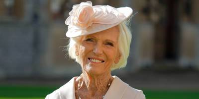 Great British Bake Off Star Mary Berry Receives Damehood! - www.justjared.com - Britain - county Windsor