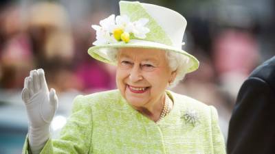 Queen Elizabeth Returns Home After Spending the Night in the Hospital - www.etonline.com