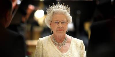 Queen Elizabeth Spent the Night in a Hospital After Cancelling Ireland Trip - www.justjared.com - Ireland