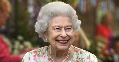 Queen Elizabeth II Hospitalized for 1 Night After Canceling Visit to Ireland - www.usmagazine.com - Ireland