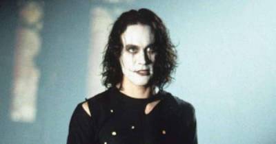 Brandon Lee’s family speaks out after late actor’s name trends alongside news of Alec Baldwin gun misfire - www.msn.com - state New Mexico