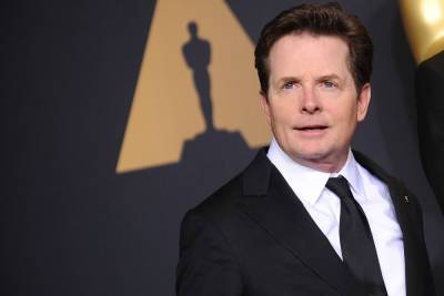 Michael J. Fox revealed Parkinson’s diagnosis after paparazzi ‘heckled’ him - nypost.com