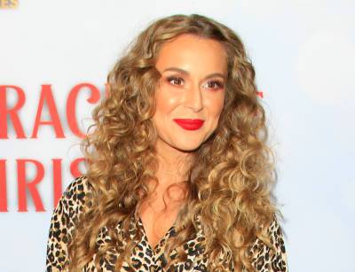 Alexa PenaVega Claps Back At ‘Ugly’ Comments After Revealing 2-Year-Old Son Severed Finger In Accident - etcanada.com - city Kingston