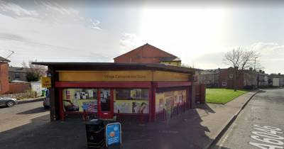 Appeal after thug threatens shop worker with knife before stealing cash and tobacco - www.manchestereveningnews.co.uk