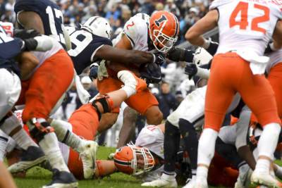 College Football: Illinois Upsets Penn State 20-18 In Record-Setting Nine Overtimes - deadline.com - Illinois
