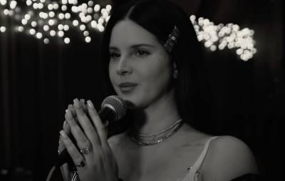 Watch Lana Del Rey’s sensual performance of ‘Arcadia’ on ‘The Late Show’ - www.nme.com