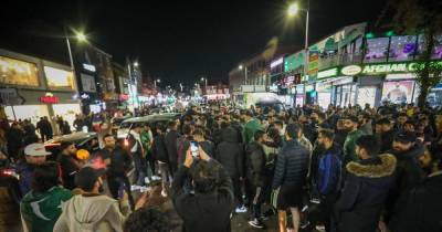 Crowds celebrate in Rusholme after Pakistan record-breaking victory over India at T20 World Cup - www.manchestereveningnews.co.uk - Manchester - India - Pakistan