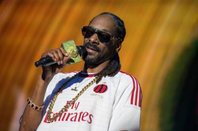 Snoop Dogg Reveals Mom Beverly Tate Has Died - etcanada.com - Jersey - county Tate