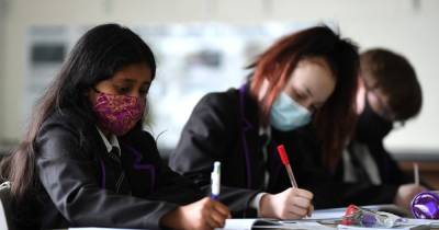 Dundee school pupils back in face masks as October holidays end - www.dailyrecord.co.uk