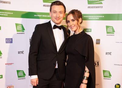 How They Met: Richard Chambers and author Louise O’Neill have a ‘very modern love story’ - evoke.ie