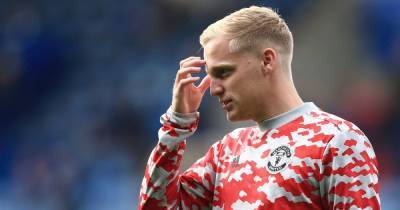 Donny van de Beek 'changes agent' to force Manchester United exit and more transfer rumours - www.manchestereveningnews.co.uk - Manchester - Netherlands
