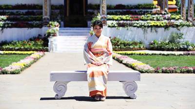 Princess Mako: 5 Things On Japanese Princess Who Gave Up Royal Status To Marry Commoner - hollywoodlife.com - Japan