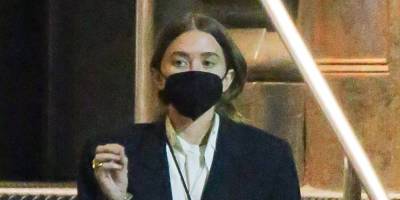 Mary-Kate Olsen Makes Rare Appearance Grabbing Dinner with a Friend - www.justjared.com - New York