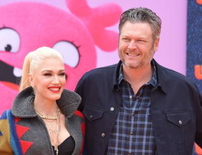 Gwen Stefani Can’t Stop Squeezing Blake Shelton’s Butt Onstage - etcanada.com - state Nevada