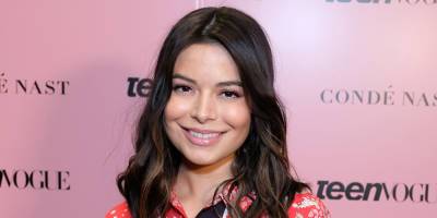 Sean Hayes - Miranda Cosgrove Has A Mysterious Hole in Her Leg From Her 2011 Bus Accident - justjared.com