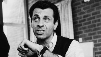 Mort Sahl Remembered by Richard Lewis, Laraine Newman and More: ‘Most Influential Standup Comic in History’ - thewrap.com