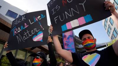 Chapelle special spurs Netflix walkout; 'Trans lives matter' - abcnews.go.com