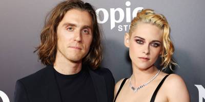 Kristen Stewart Says 'Spencer' Was 'Led With Love & Curiosity' About Princess Diana - www.justjared.com - Los Angeles
