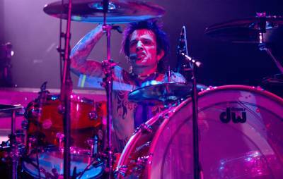 Mötley Crüe Tommy Lee’s gives approval to viral gyroscope drummer - www.nme.com - Virginia