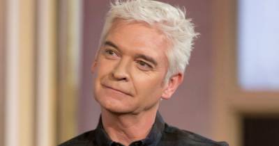 Phillip Schofield now 'obsessed' with healing crystals thanks to Holly Willoughby - www.ok.co.uk