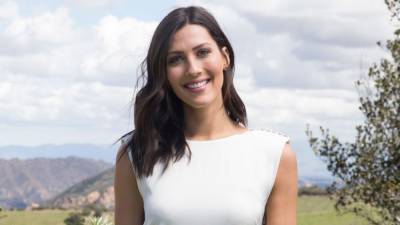'The Bachelor Live On Stage' to Return in 2022 With Becca Kufrin as Host (Exclusive) - www.etonline.com