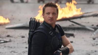 Jeremy Renner Borrowed Hawkeye Costume to Wear at His Daughter’s School and ‘Probably’ Won’t Give It Back (Video) - thewrap.com