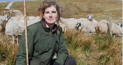 Our Yorkshire Farm’s Amanda Owen rakes in £250k through hit show and bestselling books - www.ok.co.uk
