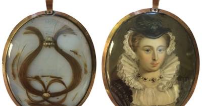 Mary Queen of Scot's 400-year-old strands of hair go up for auction - www.dailyrecord.co.uk - Britain - Scotland