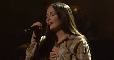Kacey Musgraves - Kacey Musgraves Performs New Songs 'Justified' & 'Camera Roll' on 'Saturday Night Live' Season Premiere - Watch! - justjared.com