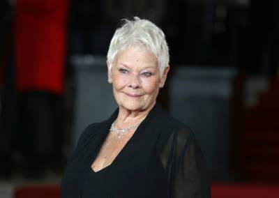 Judi Dench Is Trying To Teach Her Parrot Shakespeare Dialogue - etcanada.com