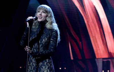 Taylor Swift performs Carole King’s ‘Will You Love Me Tomorrow?’ at Rock & Roll Hall of Fame ceremony - www.nme.com - Ohio - county Cleveland - county Love