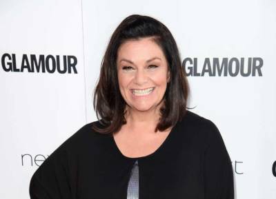 Dawn French looks unrecognisable following drastic hair chop - evoke.ie - France