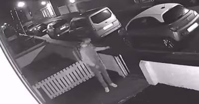 Disturbing CCTV catches two ‘scumbag zombies’ trying house and car doors - www.dailyrecord.co.uk - Scotland