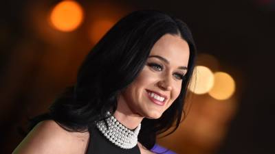 Katy Perry Just Brought Back the Popcorn Shirt—And Debuted a Sleek New Bob - www.glamour.com