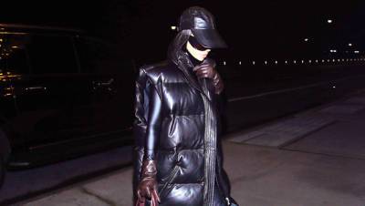 Kim Kardashian Arrives At ‘SNL’ Rehearsals In Head-To-Toe Batman-Looking Balenciaga Outfit - hollywoodlife.com