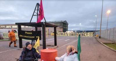 Climate activists block road to Scots oil base with 13ft model of rig saying 'please decommission me' - www.dailyrecord.co.uk - Scotland