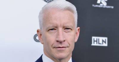 Anderson Cooper Says Instagram 'Depresses' Him: 'I Feel Worse About My Own Life' - www.justjared.com - county Anderson - county Cooper