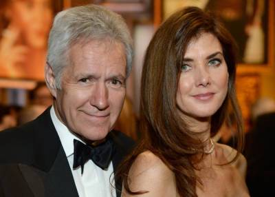 Alex Trebek’s Wife Jean ‘Started Realizing Just How Much He Was Adored’ After He Announced Cancer Diagnosis - etcanada.com