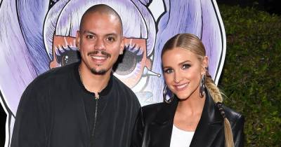 Ashlee Simpson and Evan Ross Bring Daughter Jagger to ‘L.O.L. Surprise!’ Premiere: Photos - www.usmagazine.com - state Connecticut