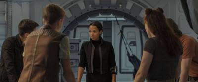 'Lost in Space' Final Season Gets Debut Teaser - Watch Now! - www.justjared.com